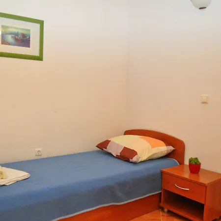 Ivi Apartment