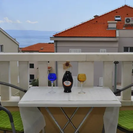 Ivi * Makarska