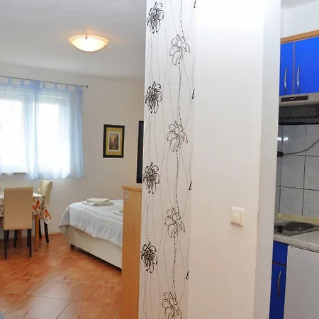 Apartment Ivi Makarska